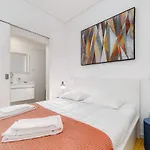 Apartman Nomad's Netto & Subway *