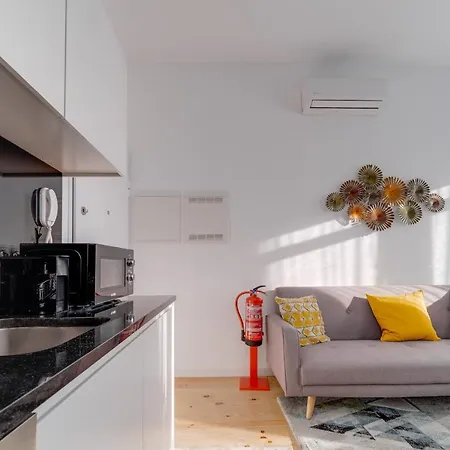 Apartment Nomad's Netto & Subway *