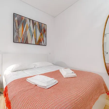 Nomad's Netto & Subway Apartment Porto