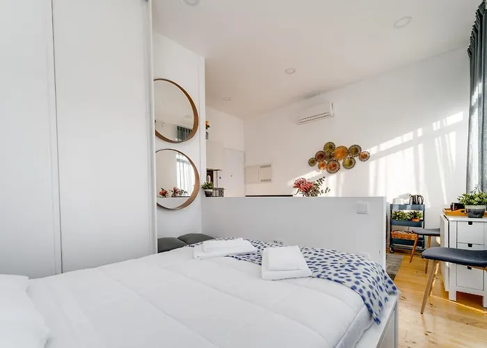 Nomad's Netto & Subway Porto