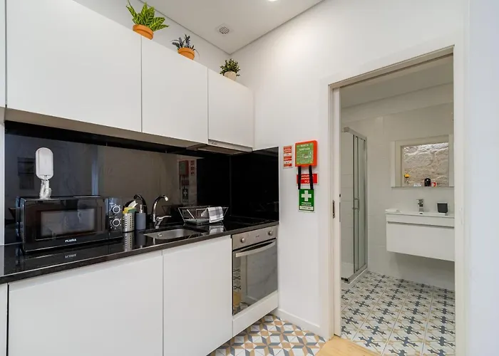 Nomad's Netto & Subway *