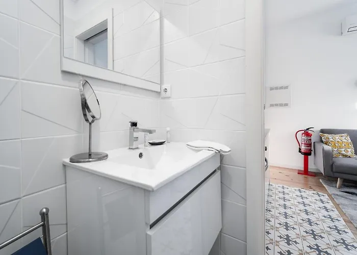 Nomad's Netto & Subway * بورتو